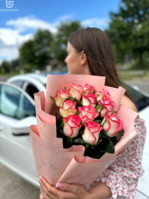 11 Рожевих Троянд фото доставки  7 11 Рожевих Троянд фото доставки Україна 7