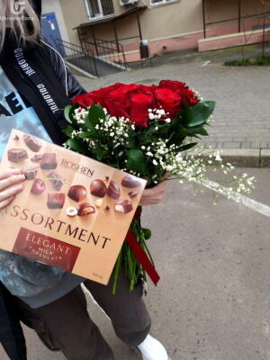 Червона Пристрасть букет фото доставки  1 Червона Пристрасть букет фото доставки Україна 1