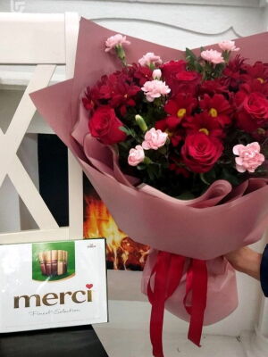 Merci Candy Box Photo Delivery  1 Merci Candy Box Photo Delivery Ukraine 1