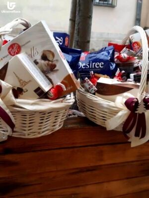 New Year Eve Gift Basket Photo Delivery 3 New Year Eve Gift Basket Photo Delivery Ukraine 3