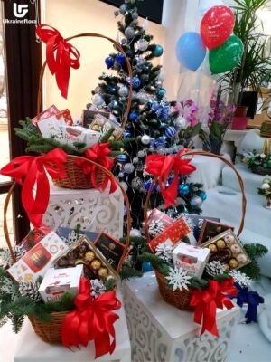 New Year Eve Gift Basket Photo Delivery 4 New Year Eve Gift Basket Photo Delivery Ukraine 4