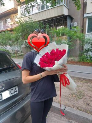 21 Red Roses Photo Delivery 11 21 Red Roses Photo Delivery Ukraine 11