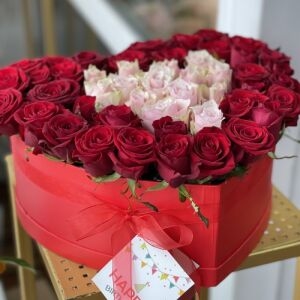 Roses in Heart Box 2 Roses in Heart Box photo  2