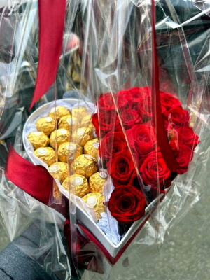 Шоколад и Розы Коробка фото доставки  9 Шоколад и Розы Коробка фото доставки Украина 9