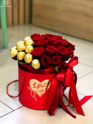 Extra Roses Box Photo Delivery  2 Extra Roses Box Photo Delivery Ukraine 2