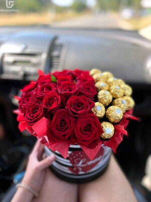 Extra Roses Box Photo Delivery  4 Extra Roses Box Photo Delivery Ukraine 4