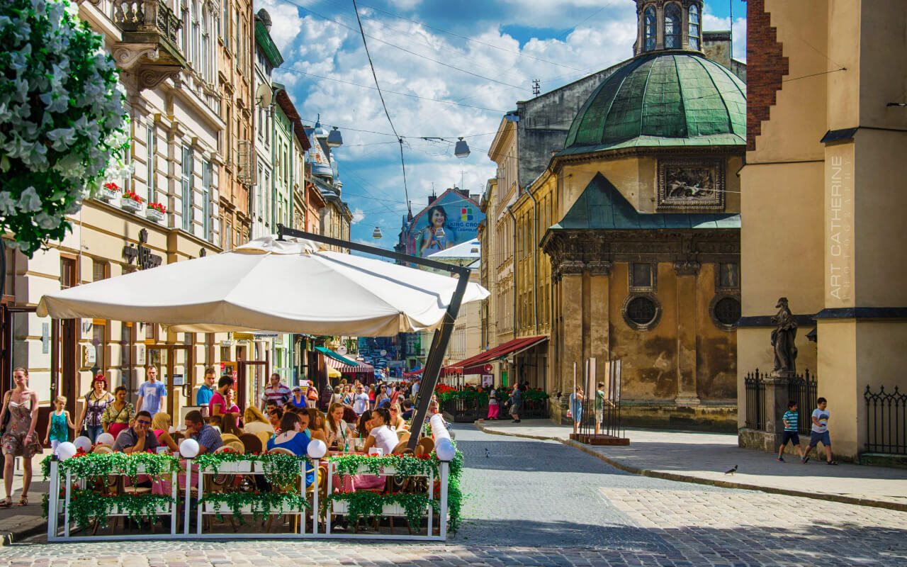 order flowers in Lviv 4