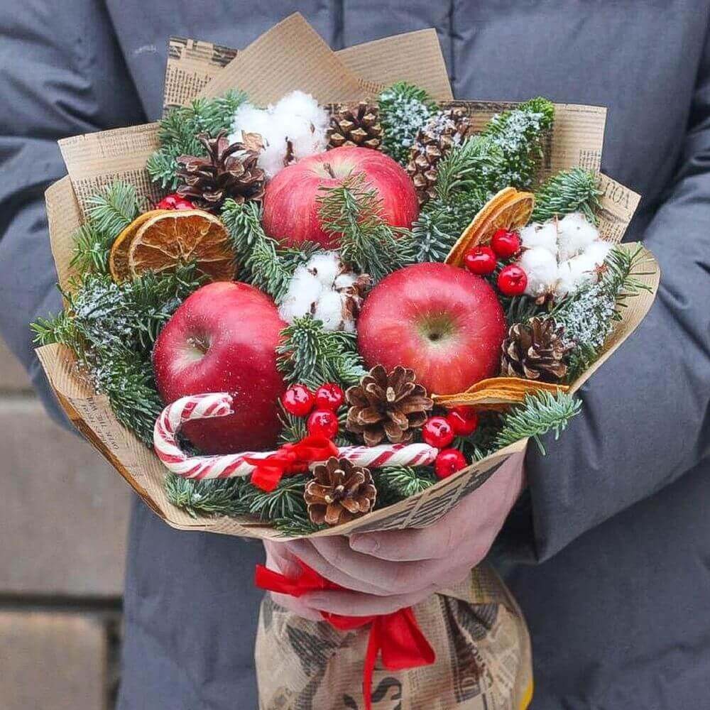 Christmas flower trends 2021