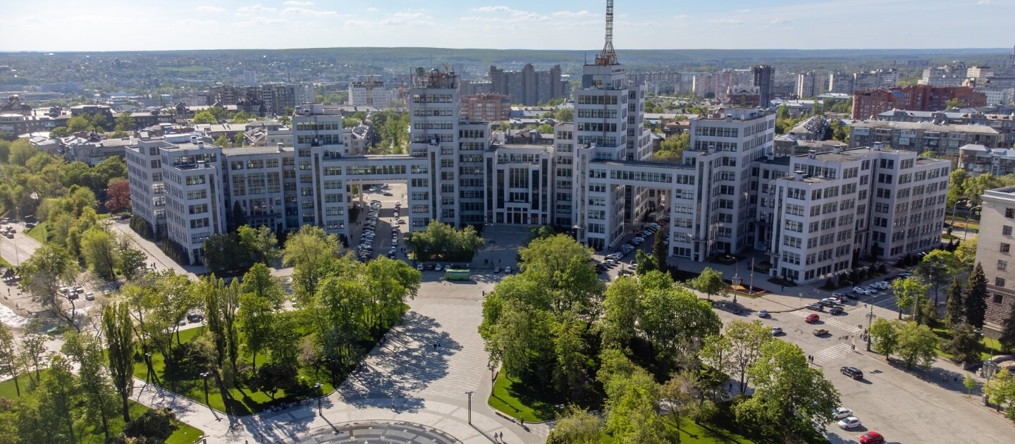 Доставка квітів та подарунків в Харкові 1  Доставка квітів та подарунків в Харкові Україна 1