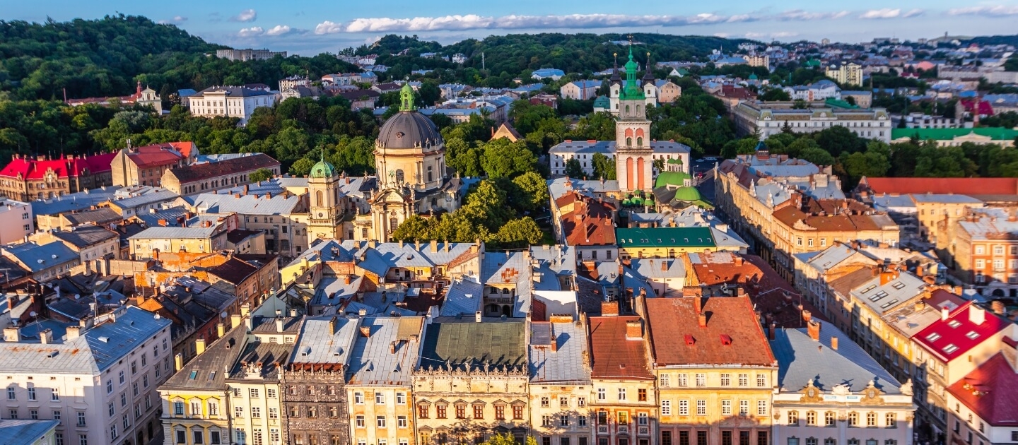 Flowers and Gifts Delivery in Lviv Ukraine 1