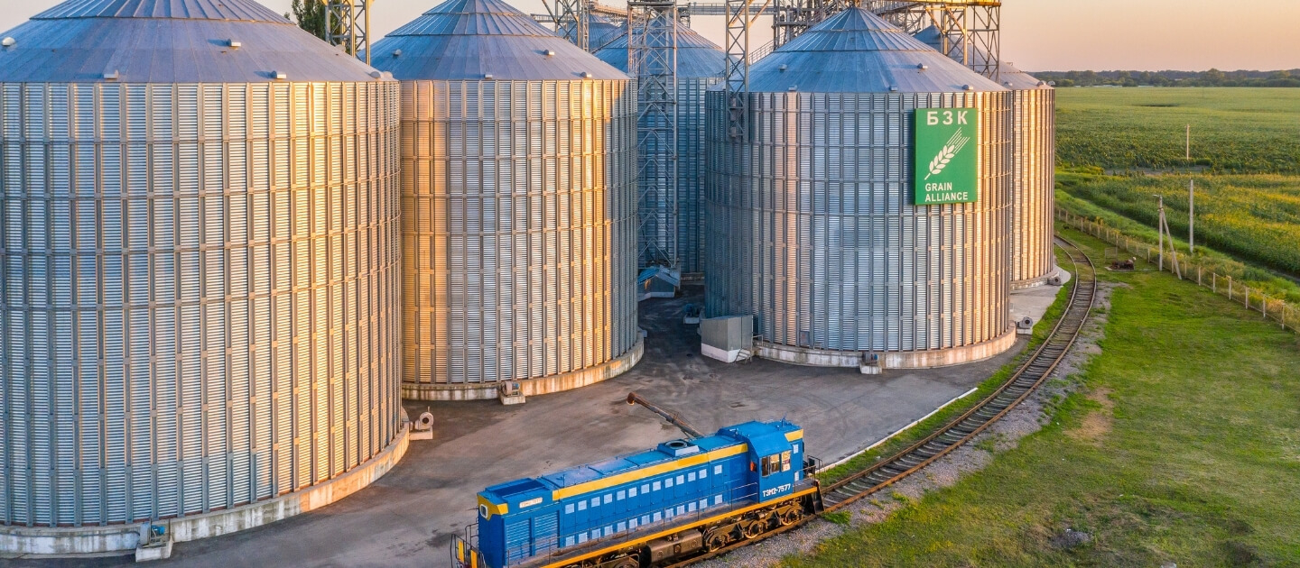 Доставка цветов и подарков в Пирятин Украина