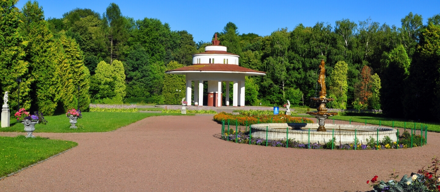 Доставка цветов и подарков в Моршин Украина