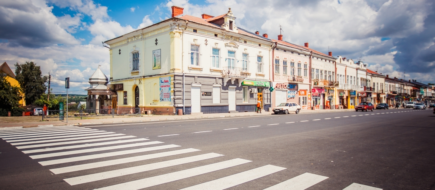 Доставка цветов и подарков в Снятын 1 Украина