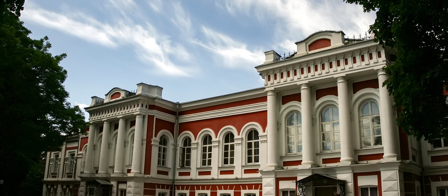 Доставка цветов и подарков в Глухов 1 Украина