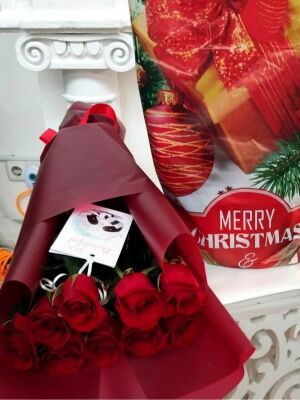 9 Червоних Троянд фото доставки Україна 22