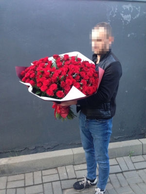 101 Red Roses photo 2