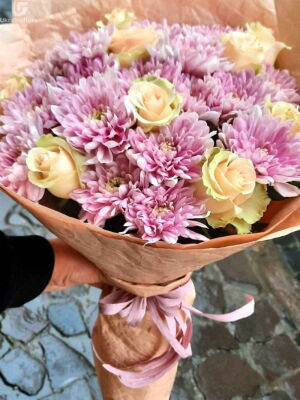 Red and White Mix Photo Delivery Ukraine 3