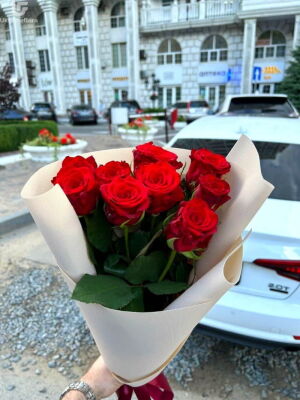 Червоні троянди по 5 штук фото доставки Україна 3