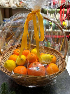 Citrus Gift Basket Photo Delivery Ukraine 6