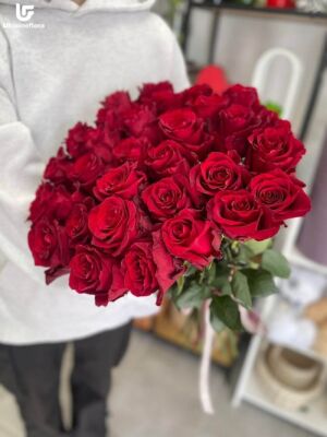 45 Червоних Троянд Фото Доставки Україна 5