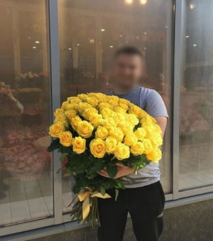 жовта троянда доставка