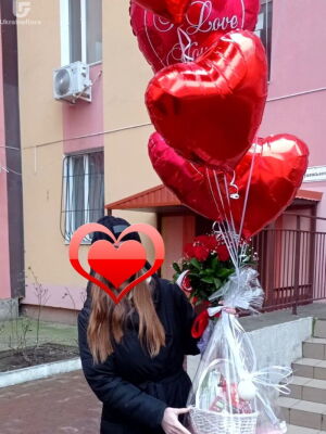 Red Heart Balloon Photo Delivery Ukraine 5
