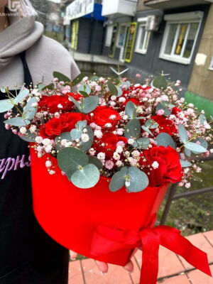 19 Червоних Троянд в Коробці фото доставки Україна 3