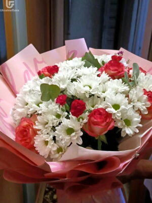 Червоний та Білий букет фото доставки Україна 1