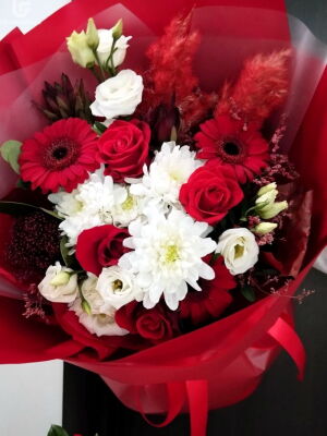 Червоний та Білий букет фото доставки Україна 21