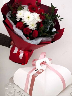 Червоний та Білий букет фото доставки Україна 30