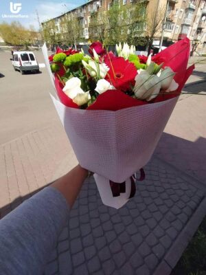 Червоний та Білий букет фото доставки Україна 37