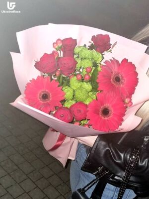 Red Florist Photo Delivery Ukraine 16