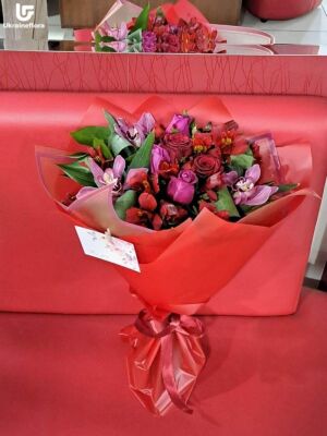 Red Florist Photo Delivery Ukraine 21