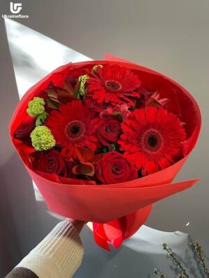 Red Florist Photo Delivery Ukraine 26