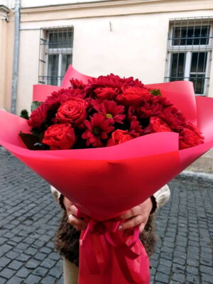 Red Florist Photo Delivery Ukraine 3