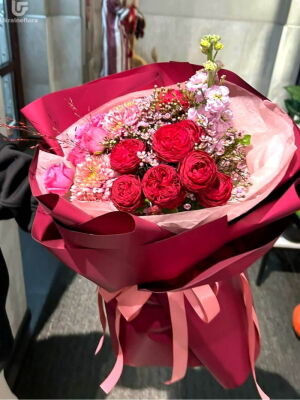 Red Florist Photo Delivery Ukraine 6