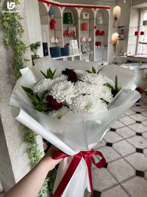 White Florist Photo Delivery Ukraine 16