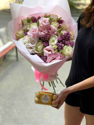 Delighted Florist Photo Delivery Ukraine 10