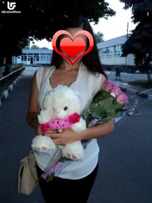 White Hugs Bear Delivery Photo Ukraine 1